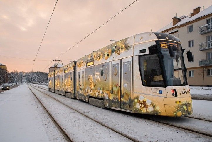 Zdroj fotografií: PMDP 240104_Vanocni_tramvaj_1
