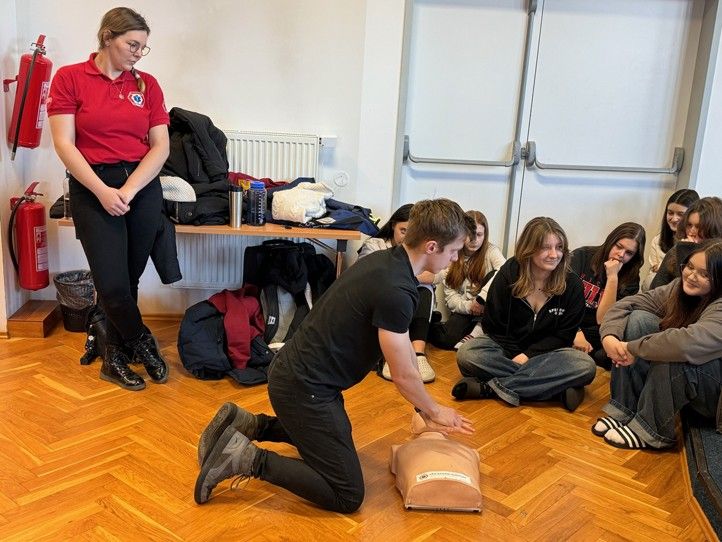 Zdroj fotografií: kancelář náměstkyně primátora Lucie Kantorové 240126_Prvni_pomoc_deti_3