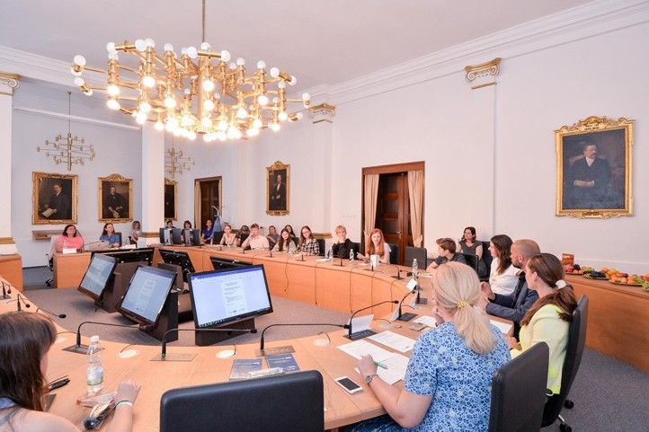 Fotografie: M. Pecuch 240507_Zakovsky_parlament_3