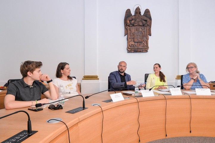 Fotografie: M. Pecuch 240507_Zakovsky_parlament_4