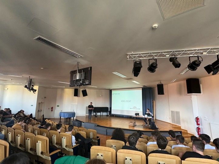 Zdroj fotografií: kancelář náměstkyně Kantorové 240603_25_zs_prednaska_1