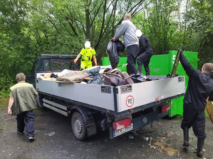 Zdroj fotografií: Správa veřejného statku města Plzně 240604_Uklid_Bory_1