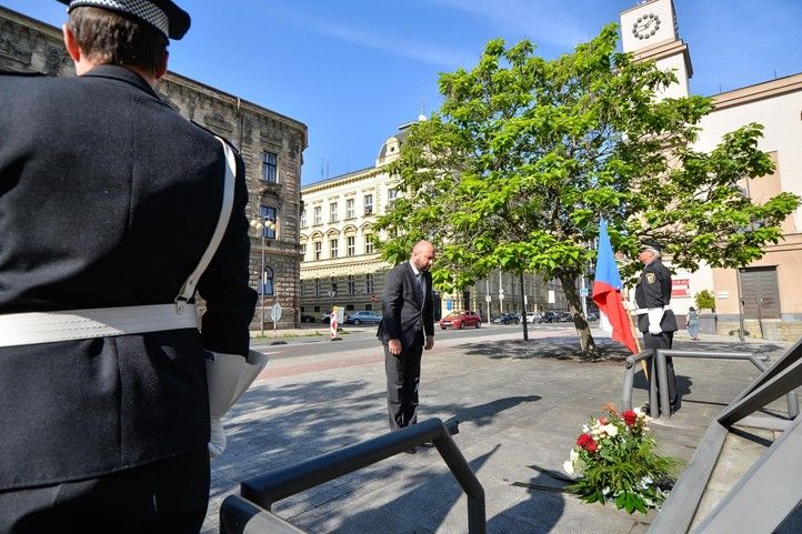 Plzeň uctila památku amerického veterána George Thompsona (fotografie: M. Pecuch) 240715_Thompson_pieta_1