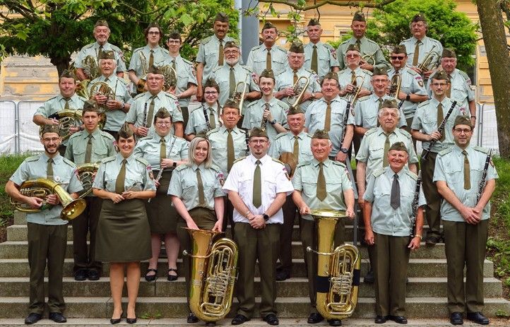 240911_Petatricatnici_kapela