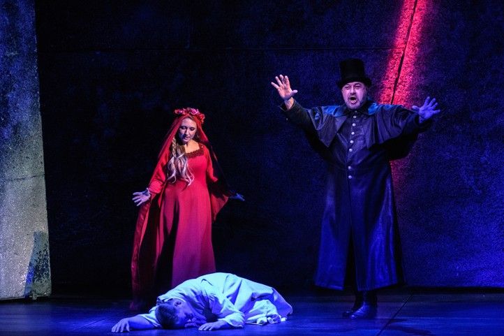 Zdroj fotografií: Divadlo J. K. Tyla 241017_Certova_stena_DJKT_1