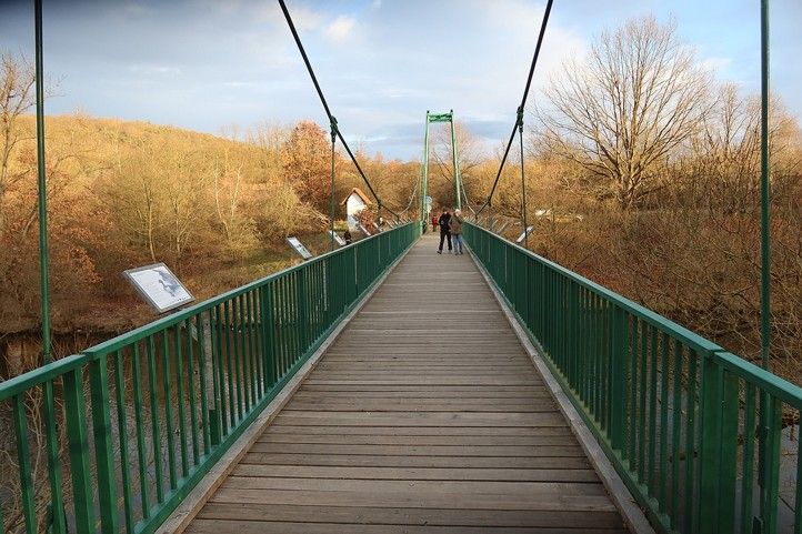 Zdroj fotografií: Dobrovolný ekologický spolek – ochrana ptactva 250129_Infotabule_lavka_Berounka_1