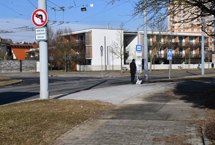 250227_Zastavka_Nova_Hospoda_Bus_43_1