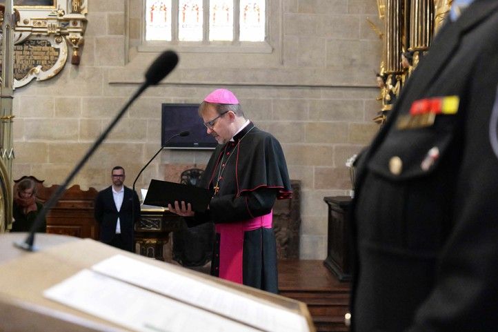 250526_Policie_katedrala_1