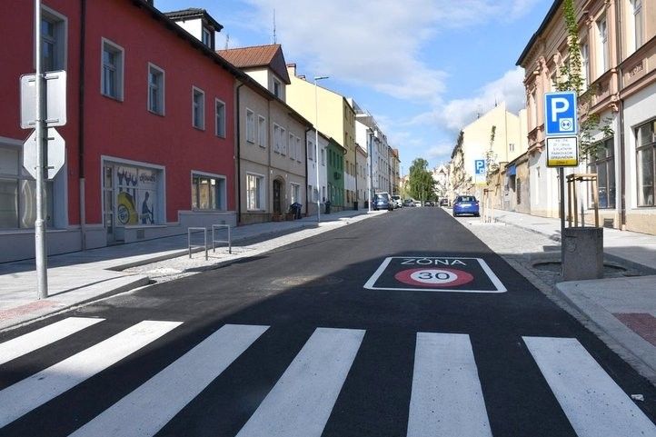 Purkyňova ulice je zrekonstruovaná. Fotografie: P. Eret 250613_purkynova_05