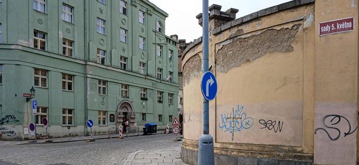 Sady 5. května (ilustrační foto: M. Pecuch) 250616_Sady_5_kvetna_Optika_1