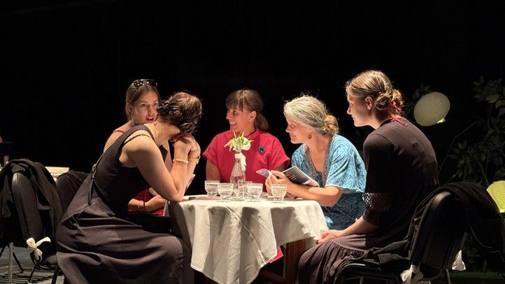 Zdroj fotografií: Divadlo J. K. Tyla 250617_Literarni_kavarna_2