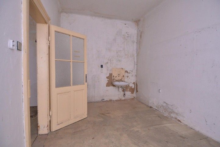 Současný stav domu Kotkova 19, Plzeň (fotografie. M. Pecuch) 250619_Vizualizace_kotkova_19_5