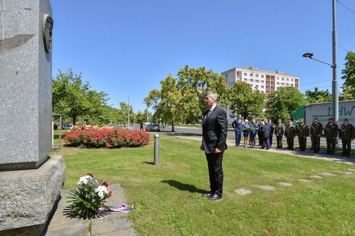 Zdroj fotografií: Magistrát města Plzně 250620_Pietni_akt_Pika_Slovany_4