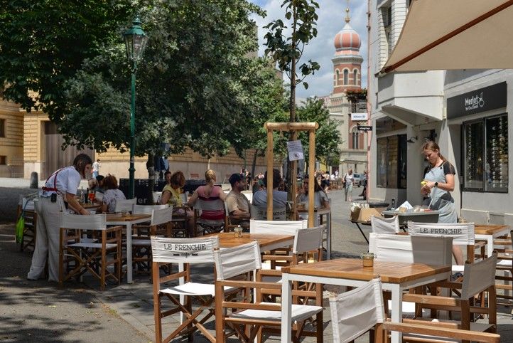 Ilustrační fotografie: M. Pecuch 250625_Predzahradka_1