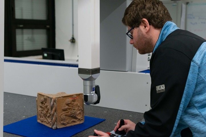 Zdroj fotografií: Fakulta strojní ZČU 250731_ZCU_skenovani_archeologie_3