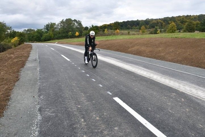 251010_cyklostezka_chrast_04