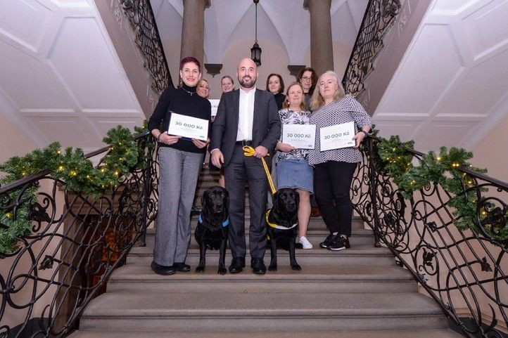 251210_Noc_s_operou_seky_6