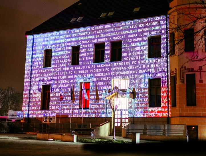 Zdroj fotografií: FC Viktoria Plzeň 260122_Videomaping_Viktoria_Porto_5