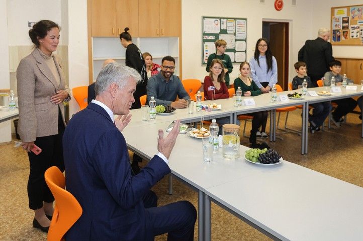 260127_Velvyslanec_USA_Merrick_5