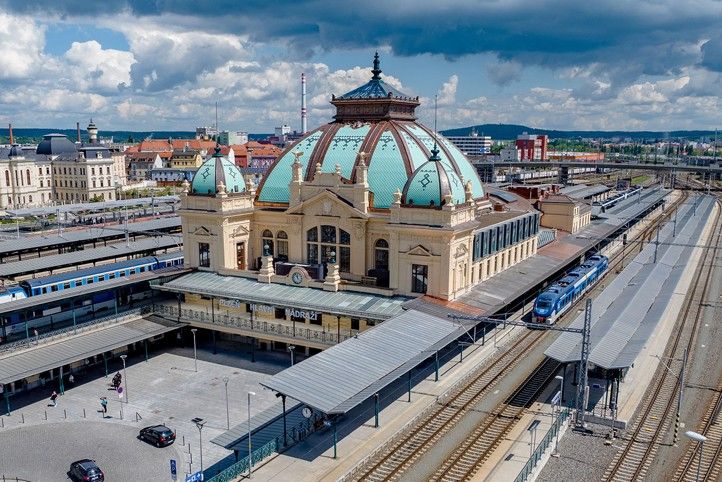 Ilustrační foto (zdroj: stavbarokupk.cz) 260218_Hl_vlak_nadrazi_Plzen_Stavba_roku_PK