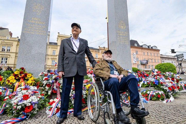 260506_Slavnosti_svobody_Diky_Ameriko_4