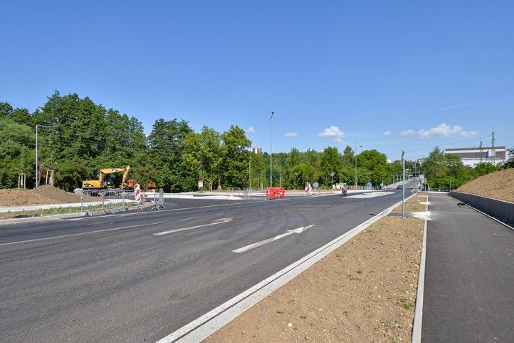 Napojení ulice Za Rybárnou na Zborovskou (fotografie: M. Pecuch) 260528_Za_Rybarnou_1