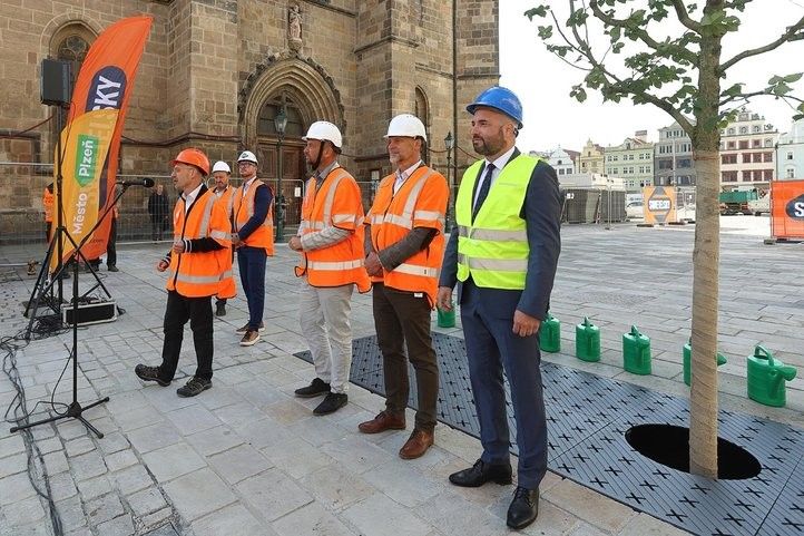 260827_Namesti_Republiky_3